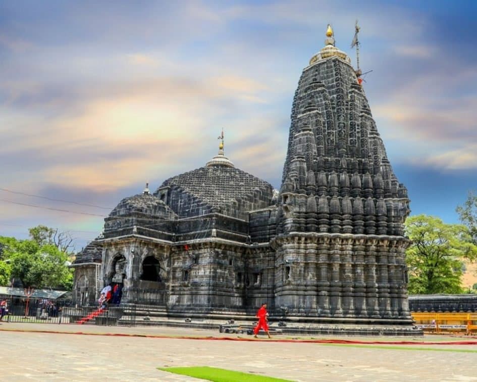 Mumbai To Nashik Car Rentals